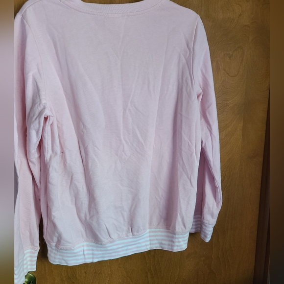 🌟 4/$20 Mickey and Minnie Pink Sweatshirt - size juniors large - Picture 4 of 4